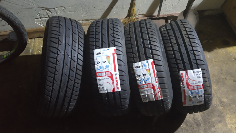 Jil via диски r15. Шины 195 60 r16 лето. Шины 195 60 r16 лето. Yokohama 195/50 r15 лето. 195 60 r15 лачетти.
