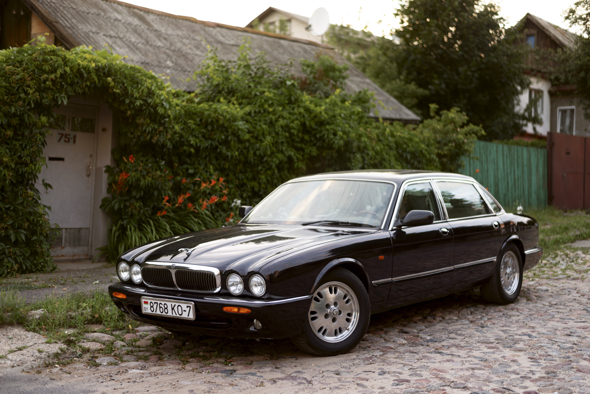 Jaguar XJ Mark 4