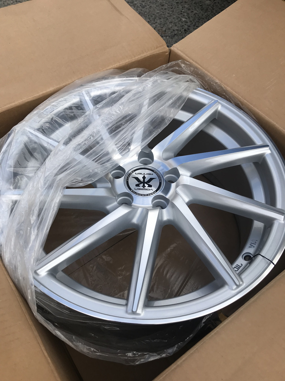 Пушки вертушки Vossen CVT — Volkswagen Polo Sedan, 1,6 л, 2011 года ...