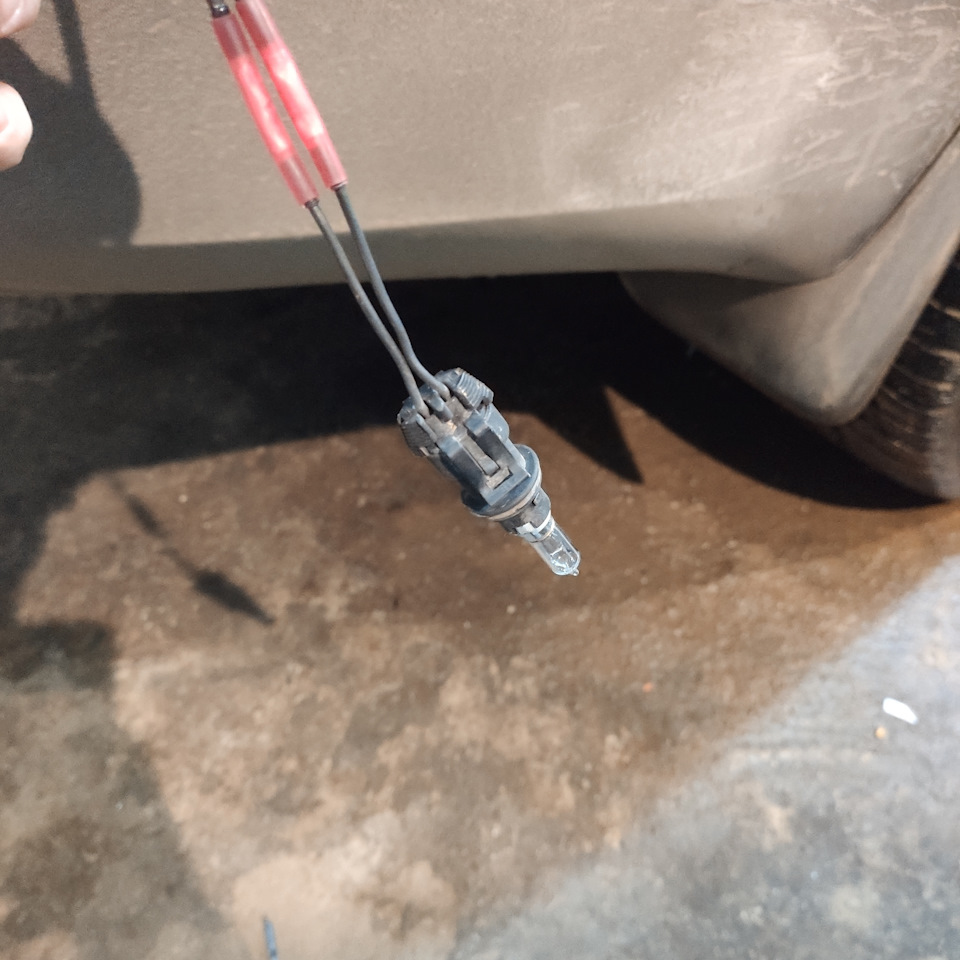 Задняя правая противотуманка. — Volvo XC90 (1G), 3,2 л, 2007 года ...