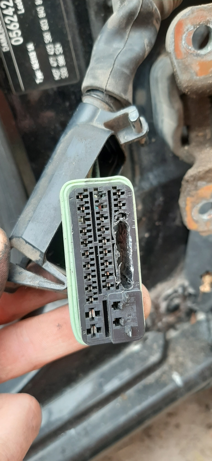 W163 Как протянуть провода под динамики — Mercedes-Benz M-Class (W163 ...