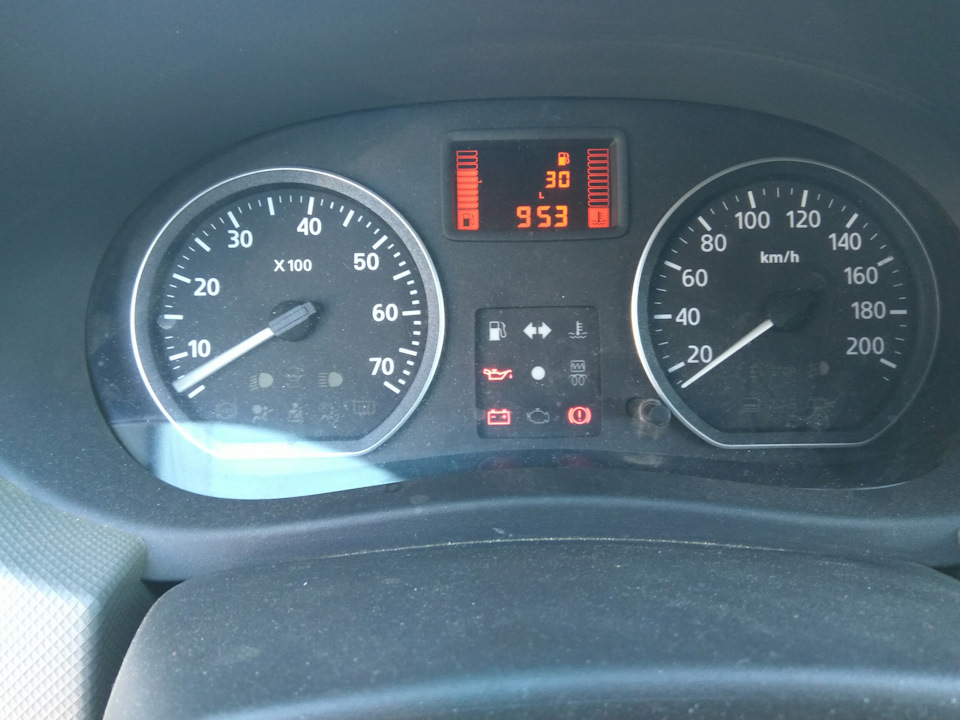 Фото в бортжурнале Renault Sandero 1G