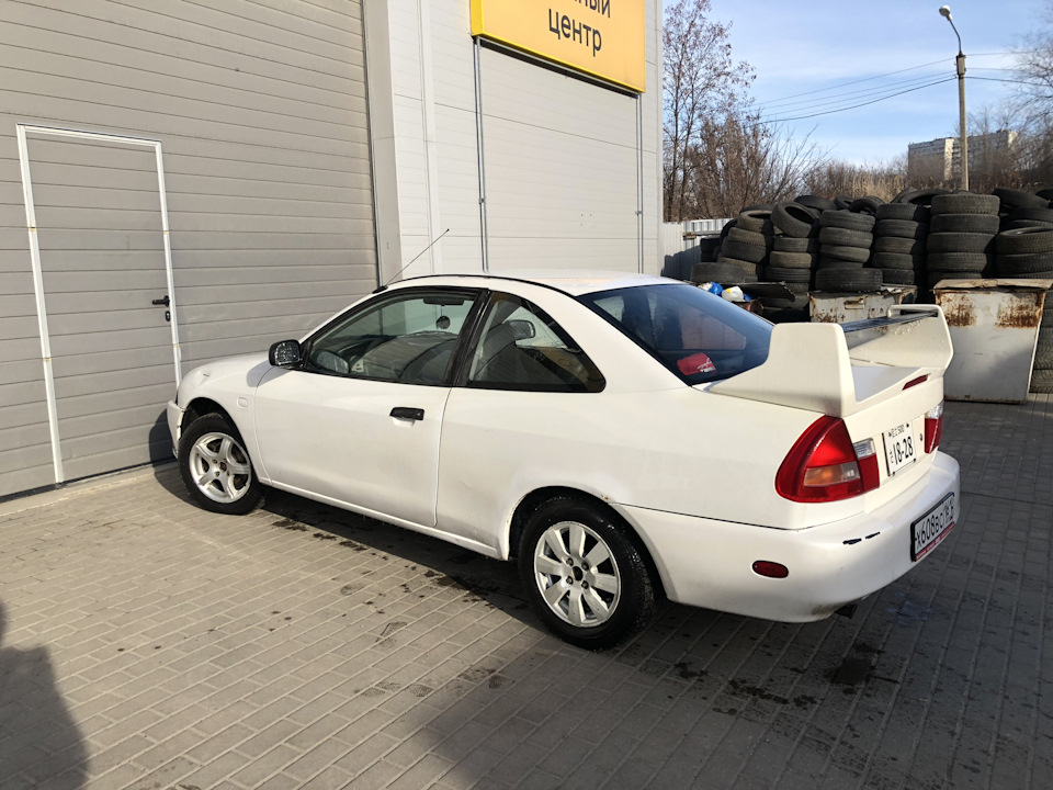 Митсубиси мираж 5. Митсубиси Мираж 1997 купе. Mitsubishi Mirage v. Mitsubishi Mirage 2000.