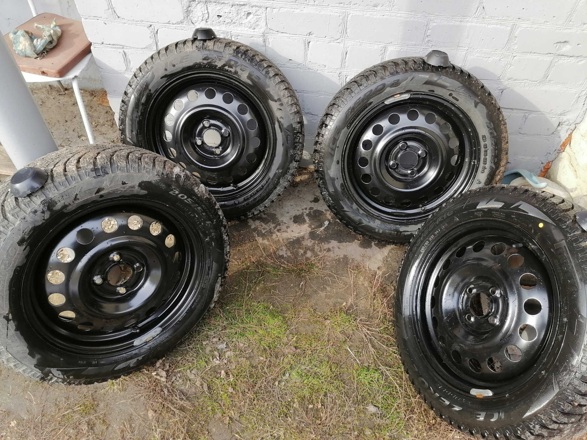 Смена на "лето" и отзыв о "зиме" — Renault Logan Stepway, 1,6 л, 2020 ...