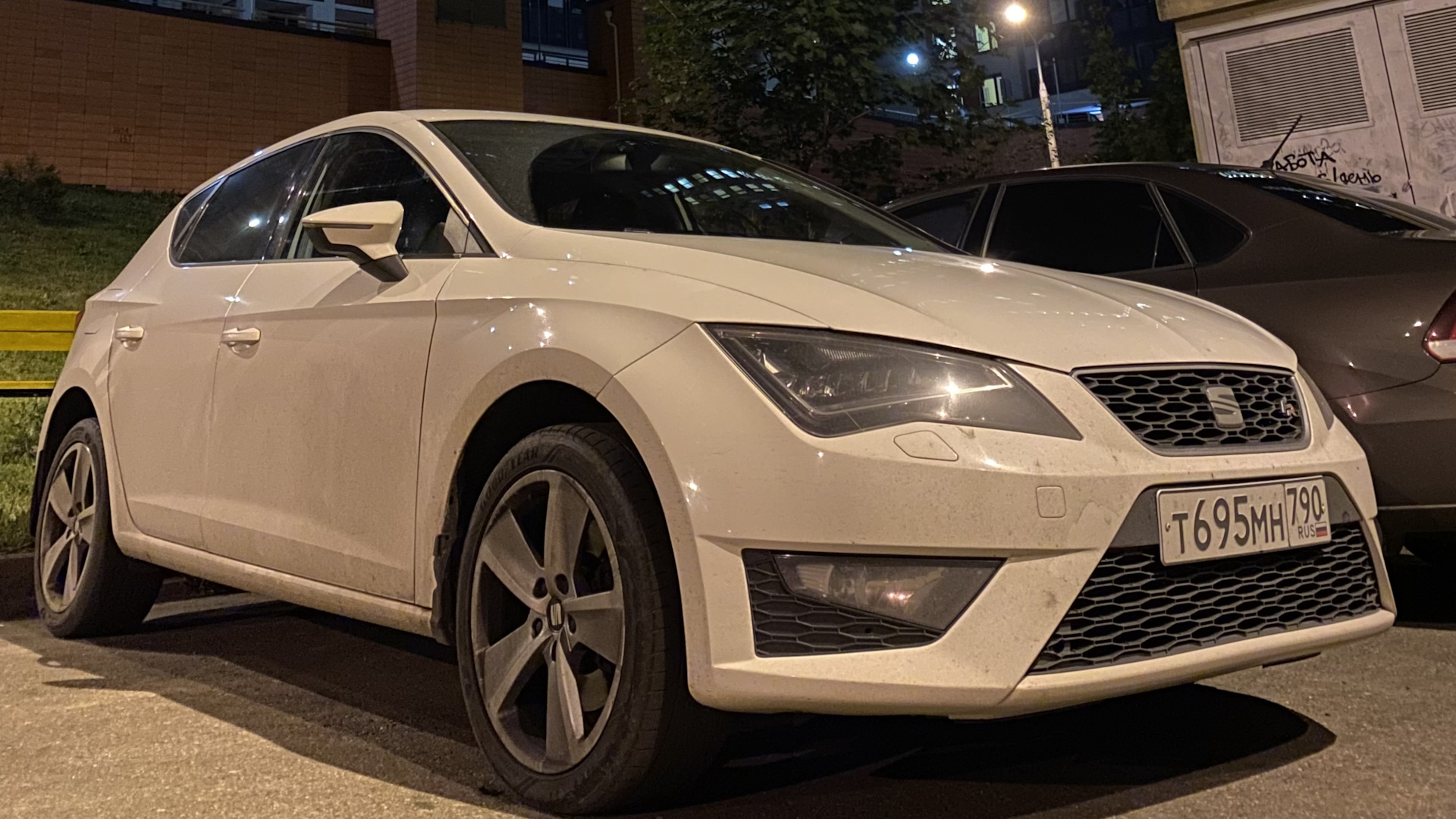 SEAT Leon FR (Mk3) 1.8 бензиновый 2013 | на DRIVE2