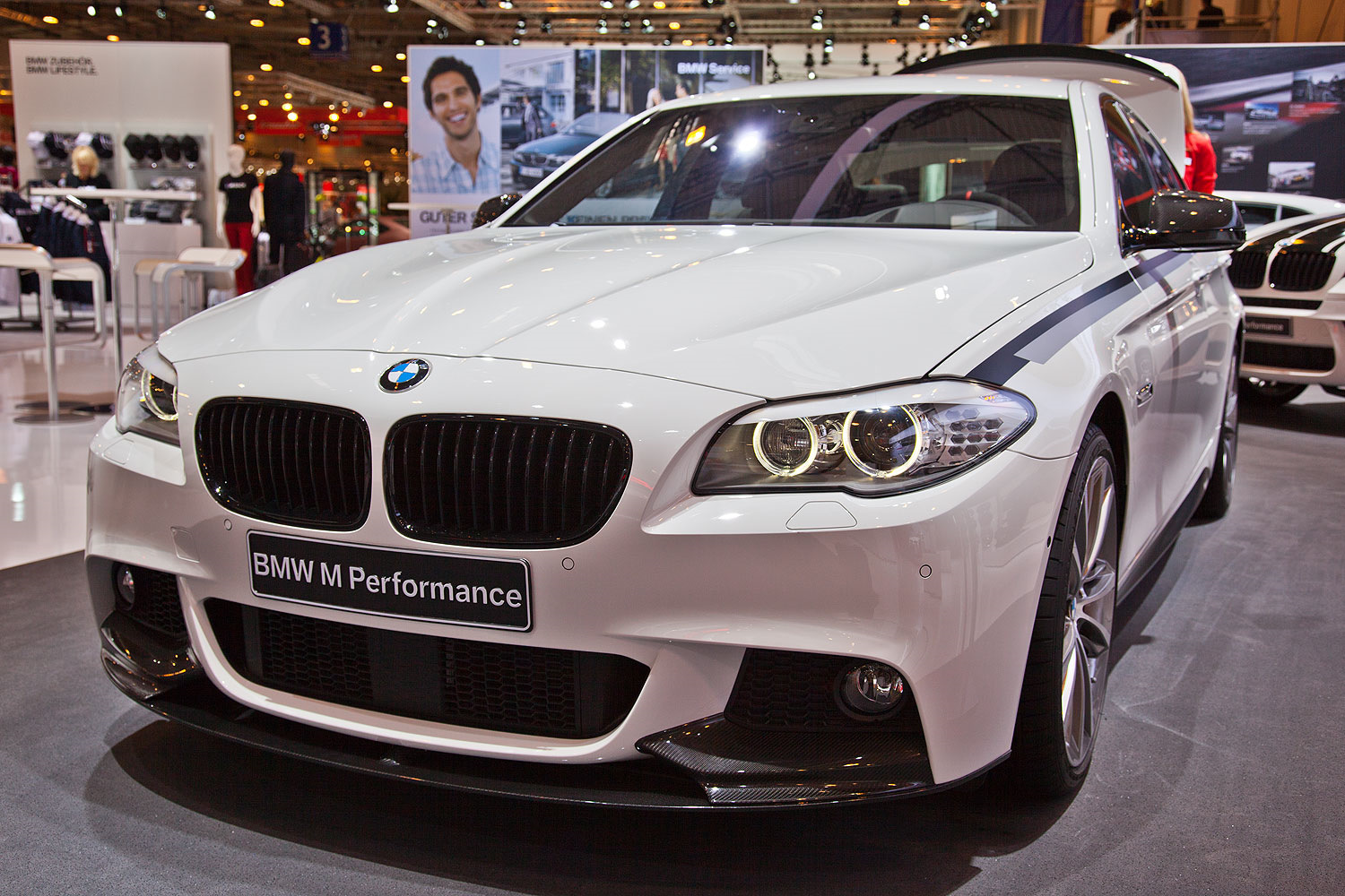Bmw m обвес. BMW f10 m Performance. BMW f10 m Performance White. BMW 5 f10 m Performance. BMW m5 f10 m Performance.