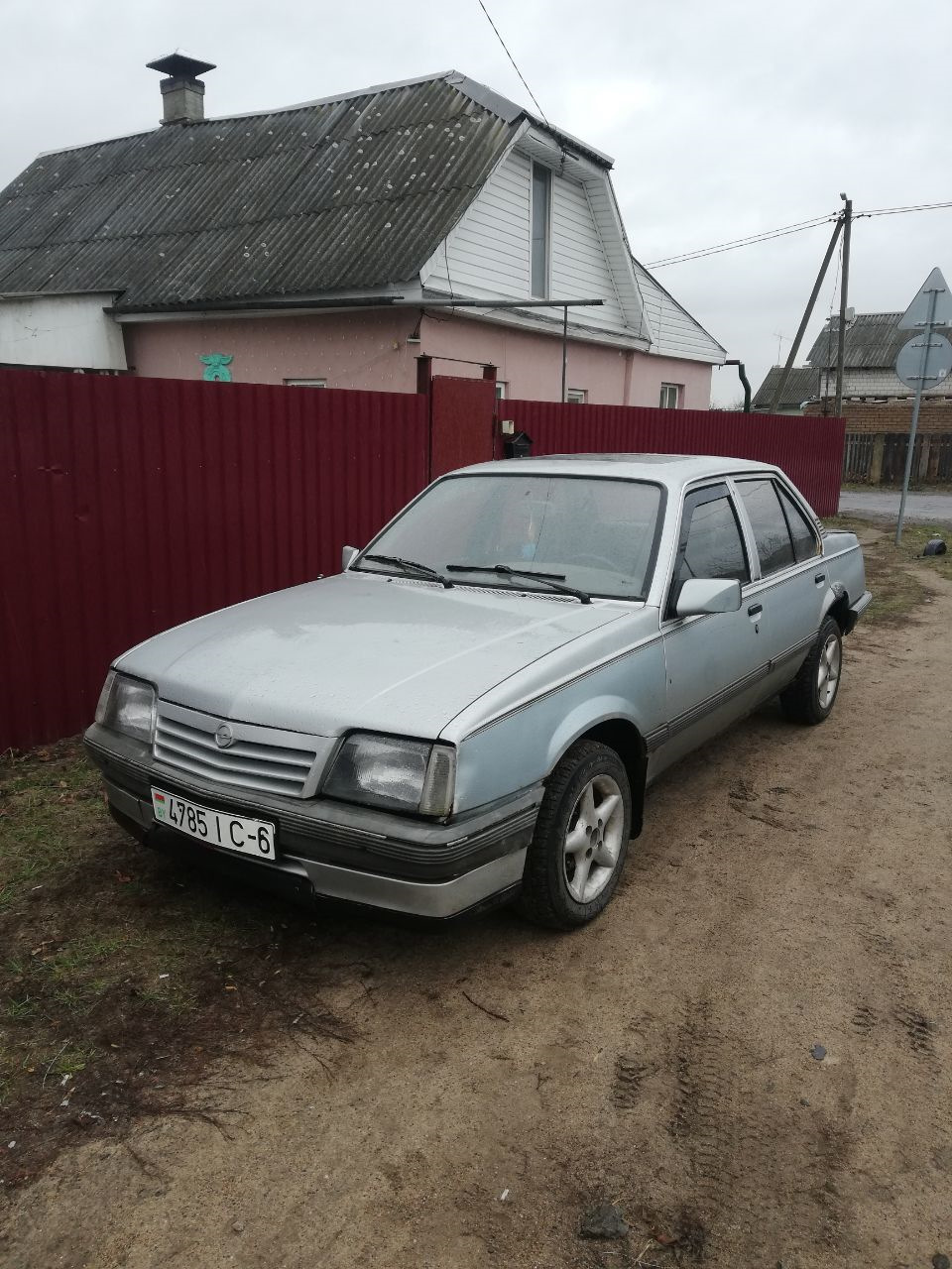 Opel Ascona 1 8