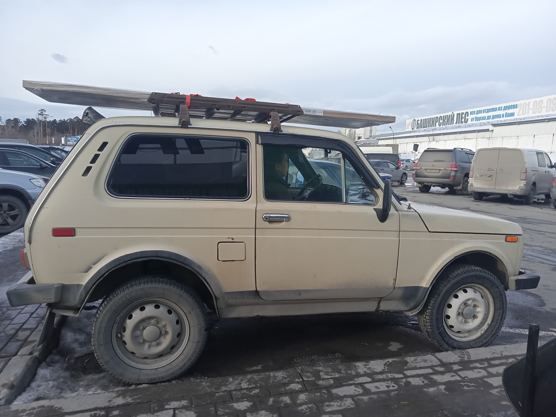 Купил багажник на крышу — Lada 4x4 3D, 1,6 л, 1987 года | тюнинг | DRIVE2