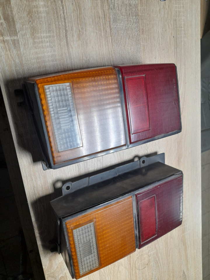 Фонари Jeep Cherokee XJ на Jeep Cherokee (XJ). Б/у | 1 000 ₽ в городе ...