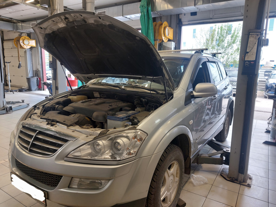 Замена масла и шприцевание карданов на кайрон — Favorit-motors Ssang ...