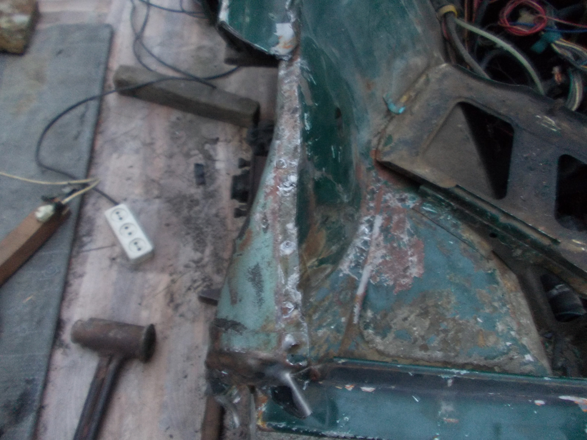 Удар в морду ваз 2107 срезаем лишнее — Lada 21073, 1,6 л, 1997 года ...