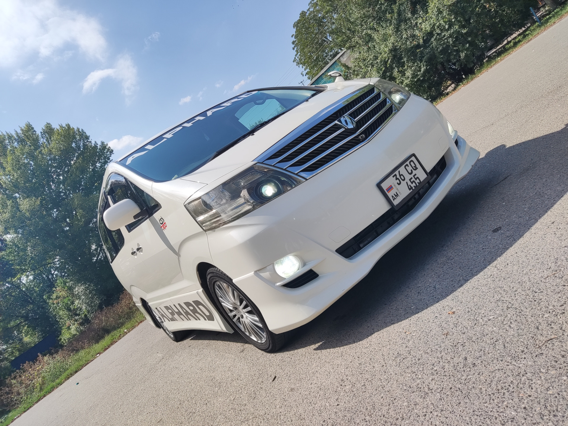 Toyota alphard для gta 5 фото 105