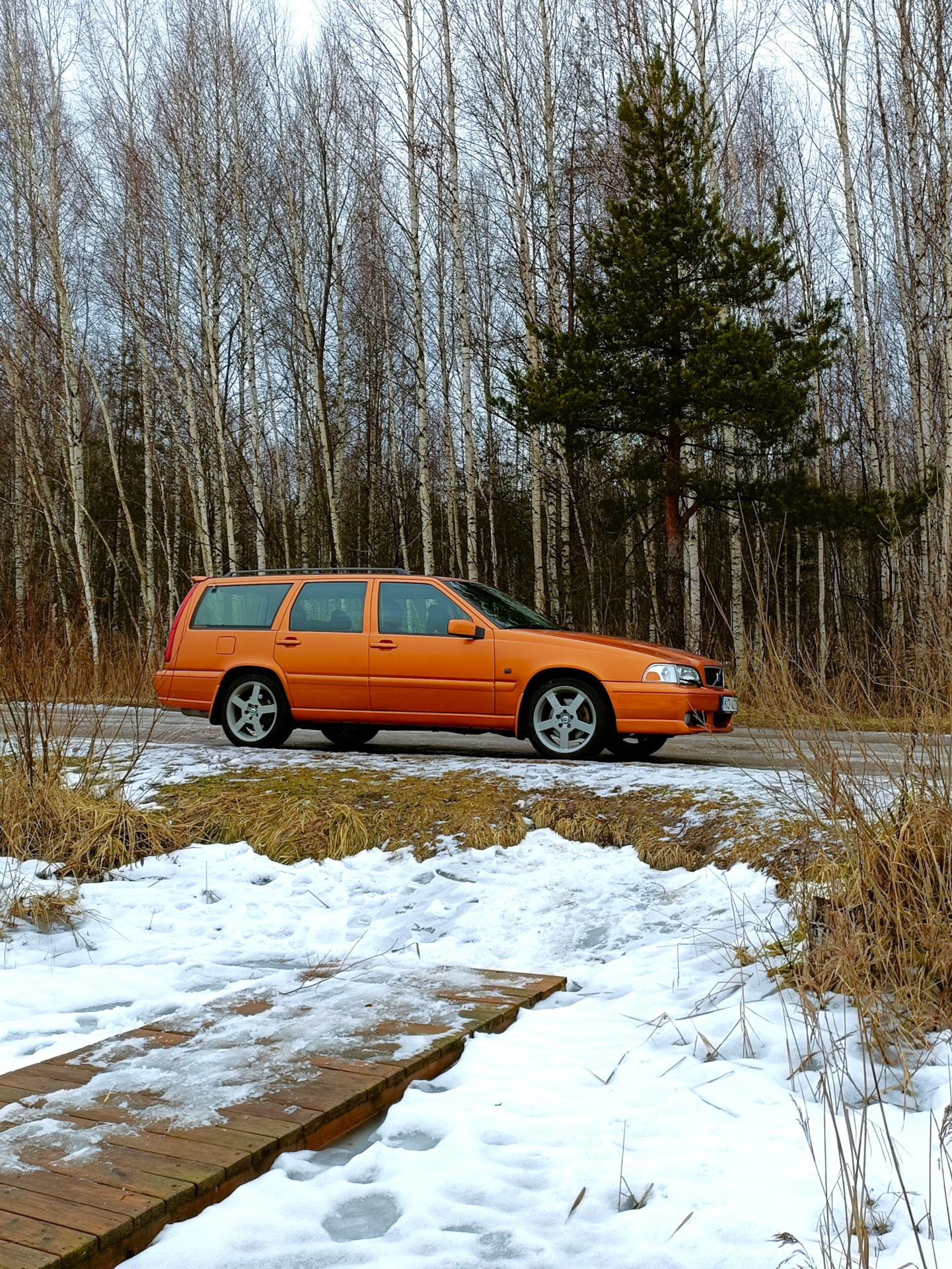 Люлька для малыша в машину. Люлька для автомобиля для новорожденных. Кресло люлька рекаро. Автомобильный кресло для грудного ребенка. Автолюлька для новорожденных в авто.