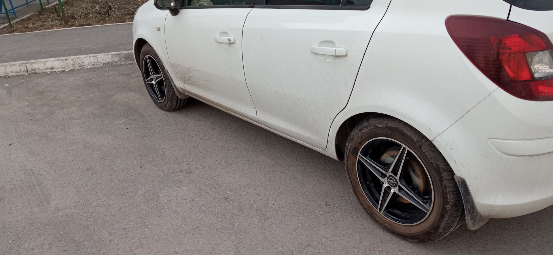 Просто установка летних колес — Opel Corsa D, 1,2 л, 2011 года | шины ...