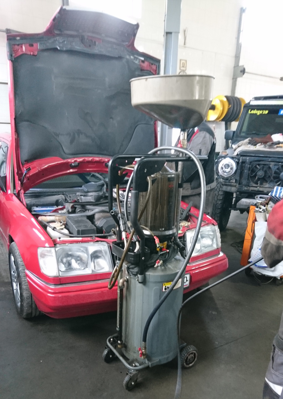 Император с бульбулятором — Mercedes-Benz E-Class (W124)