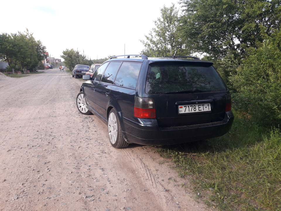 4 — Volkswagen Passat Variant (B5)