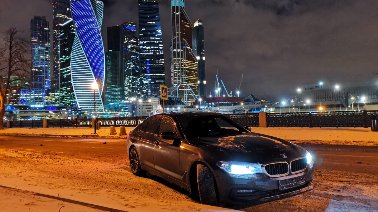 Свао бмв. БМВ Москва Сити. BMW x5 Москва Сити. Бэха в Москва Сити. BMW g20 Москва Сити.