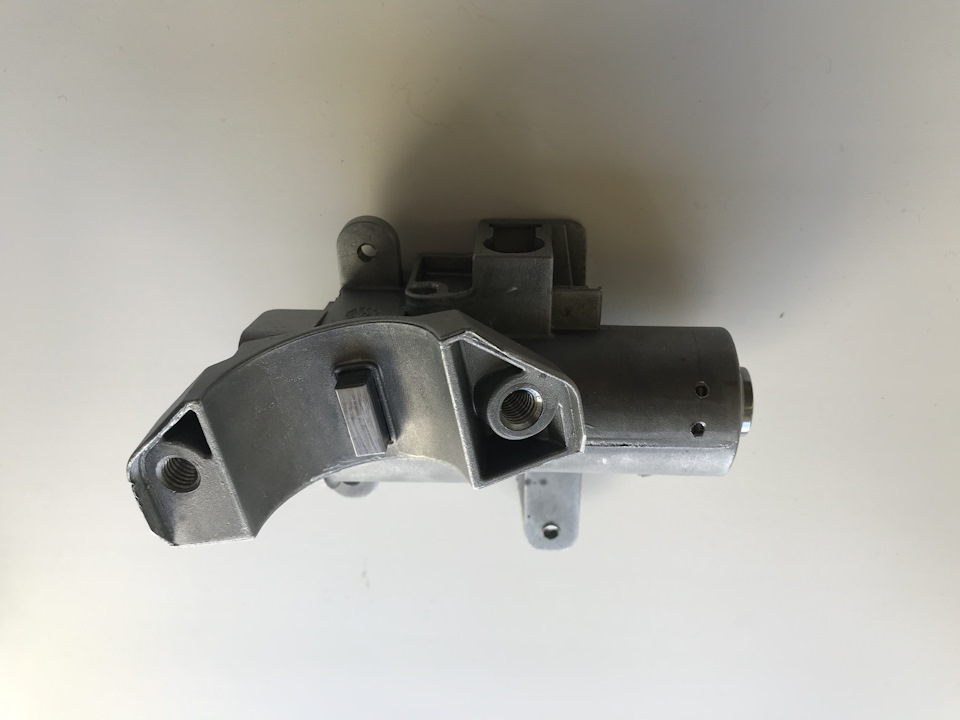 Заклинило замок зажигания — Volvo S60 (1G), 2,5 л, 2006 года | поломка ...