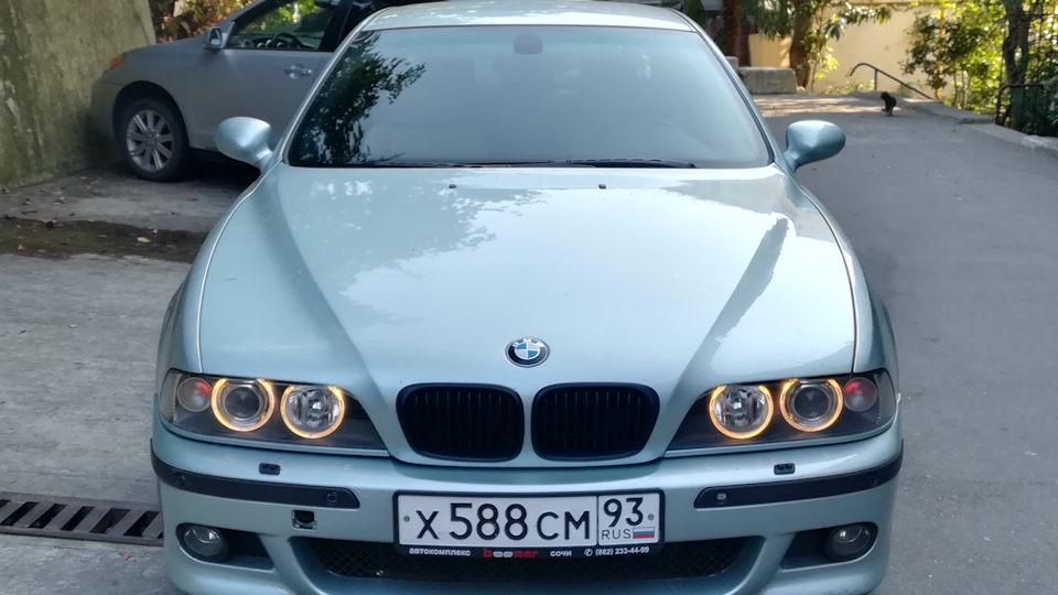 Bmw 5 Series Forever Young M Drive2