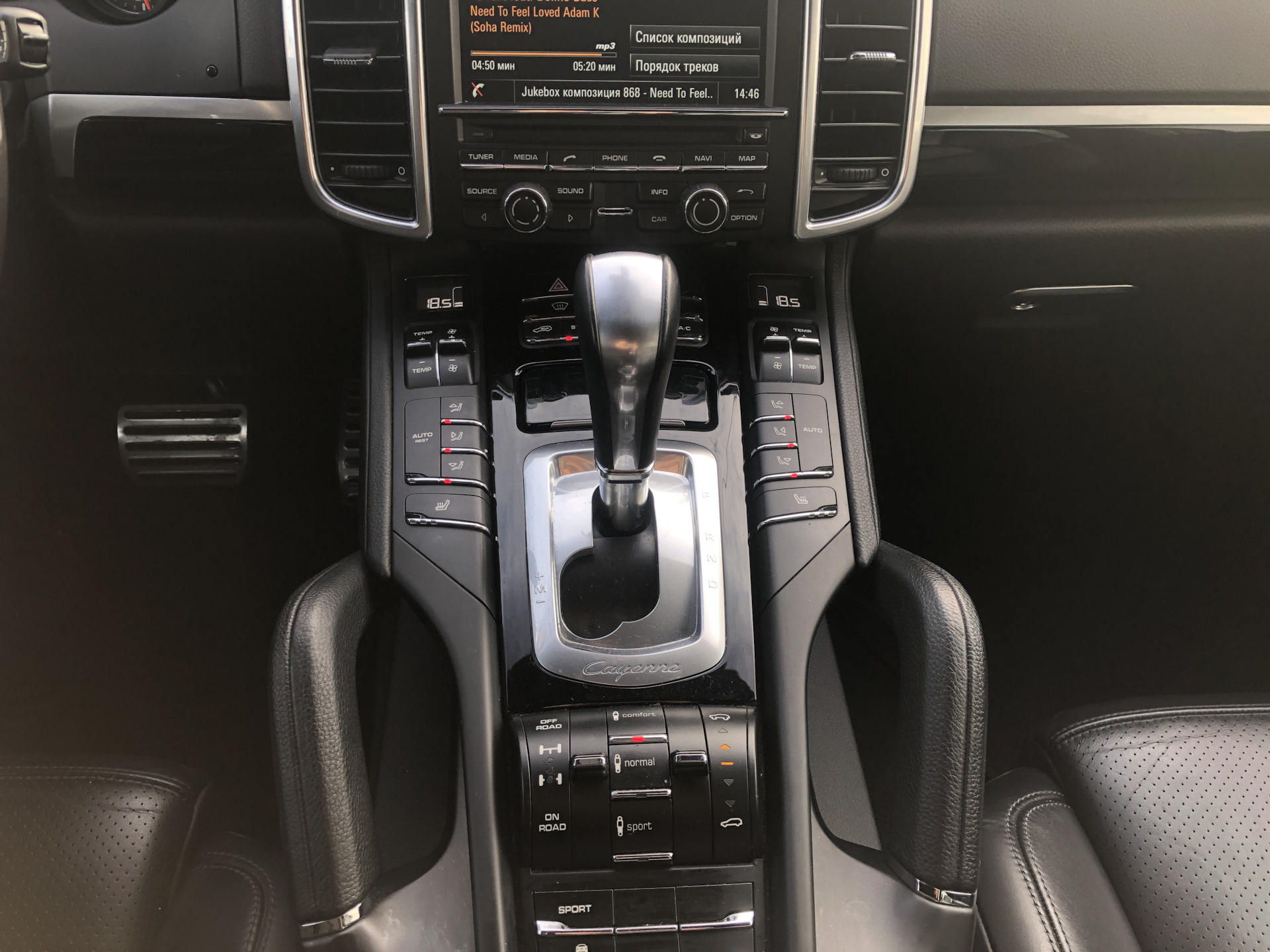 Порш каен 2020 кнопка пневмы. Сервисный режим порше кайен. Porsche cayenne режим домкрата. Порше пневмоподвеска кайен 955. Сервисный режим порше кайен.