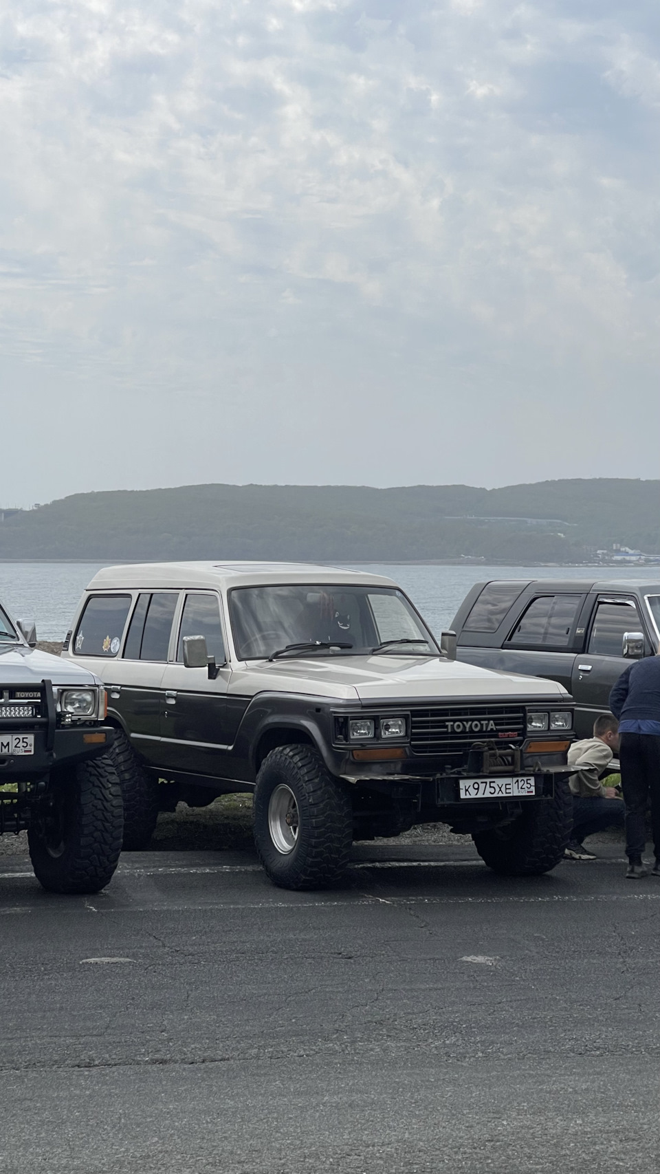 Выставка машин Владивосток 11.05.2024 — Toyota Land Cruiser 60, 4 л, 1989  года | фотография | DRIVE2