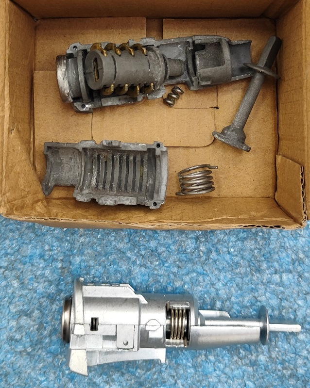 Замена личинки замка — Skoda Octavia A5 Mk2, 1,6 л, 2006 года ...