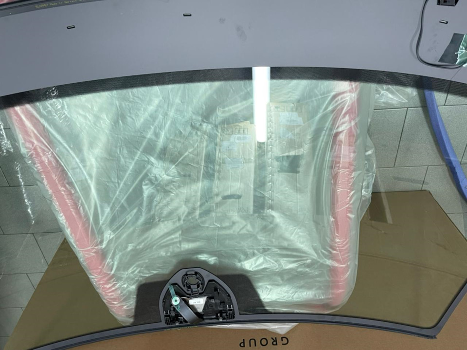 562845011ANVB Стекло лобовое (дымчатая тонировка) VAG | Запчасти на DRIVE2