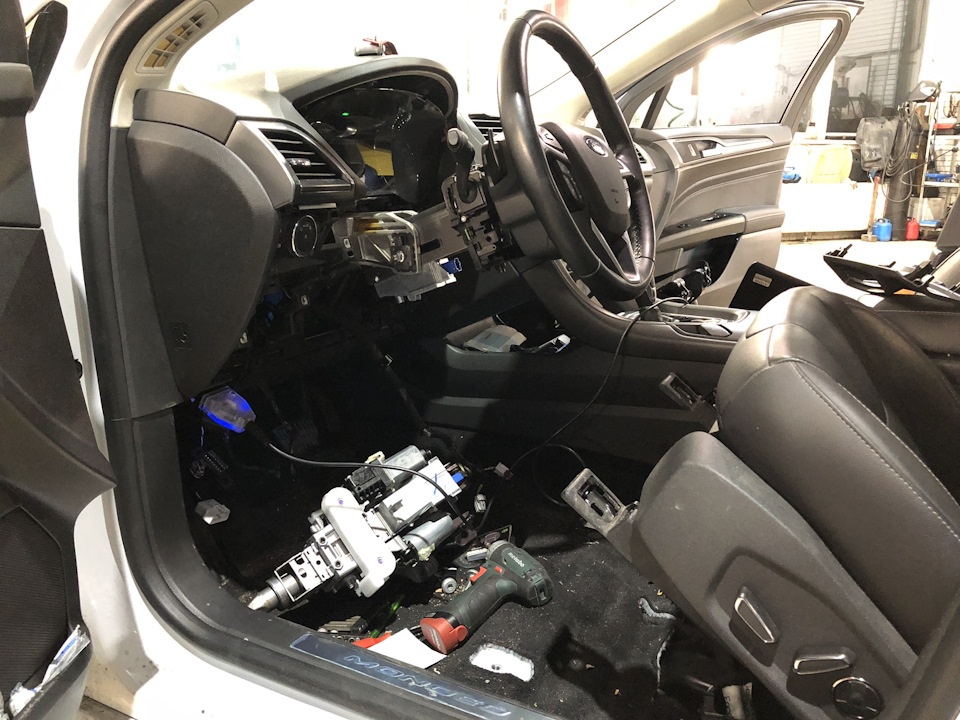 Фото в бортжурнале Ford Mondeo V