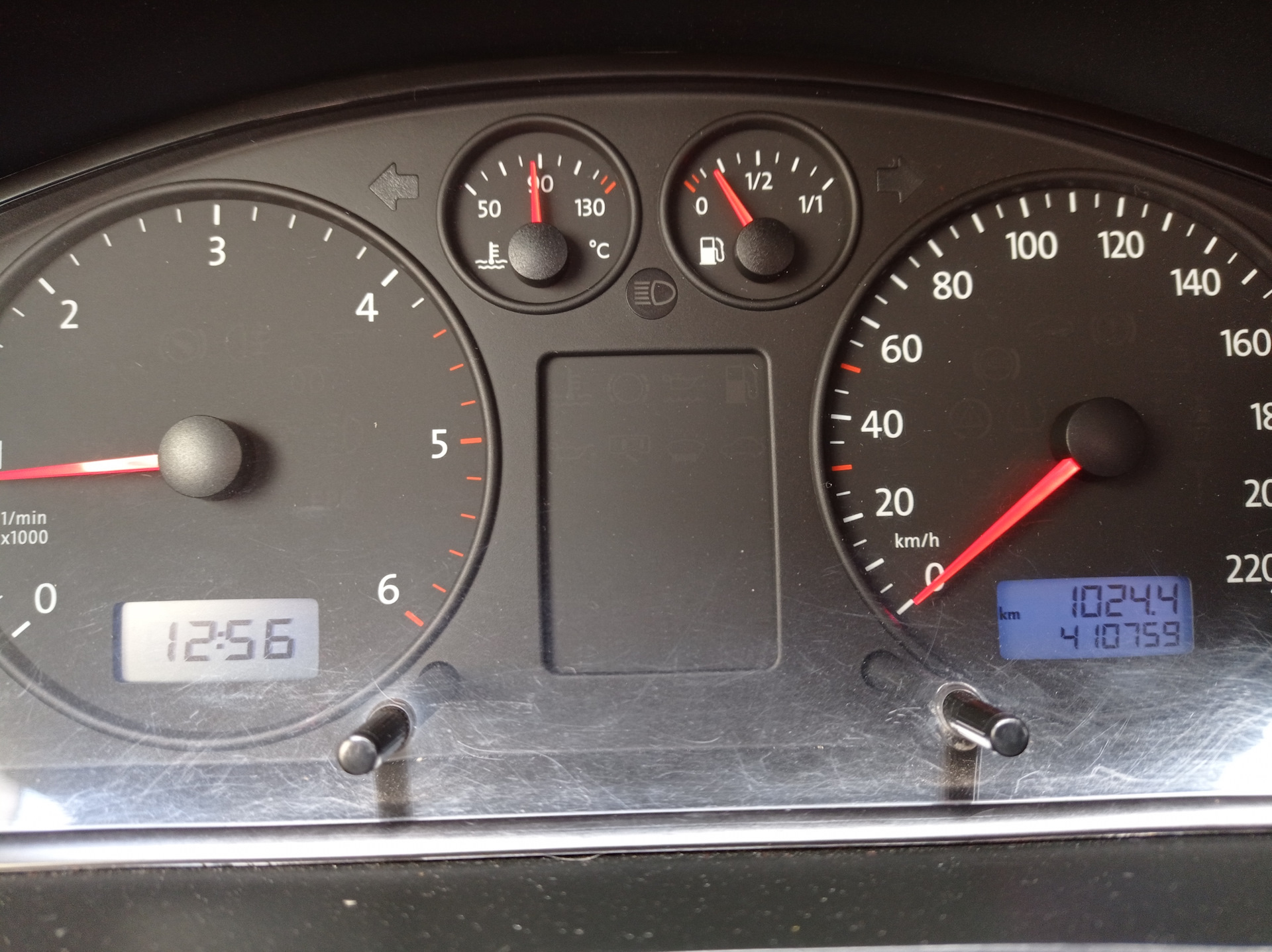 Заміна задніх тормозних колодок — Volkswagen Transporter T5, 1,9 л ...