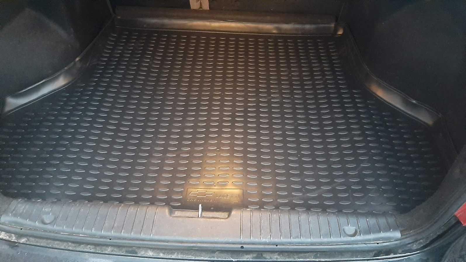 Ковер в багажник — Chevrolet Lacetti Sedan, 1,6 л, 2008 года ...