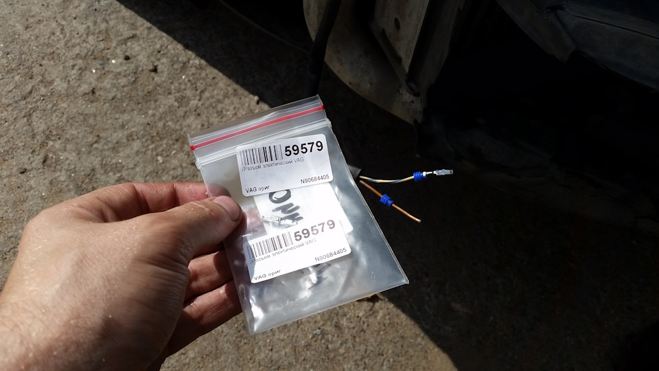 245 000 км. Замена масла в двигателе, ремонт разъема противотуманки ...