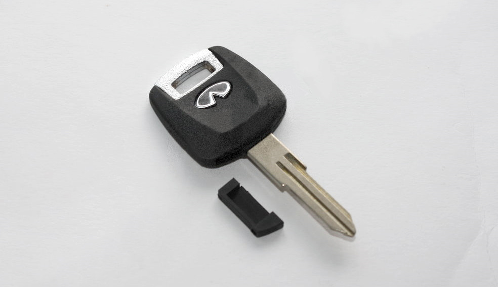 Открыть ключ инфинити. Ключи от машины инфинити. Ключ пульт скания. Ключ зажигания в инфинити. Открыть ключ инфинити.