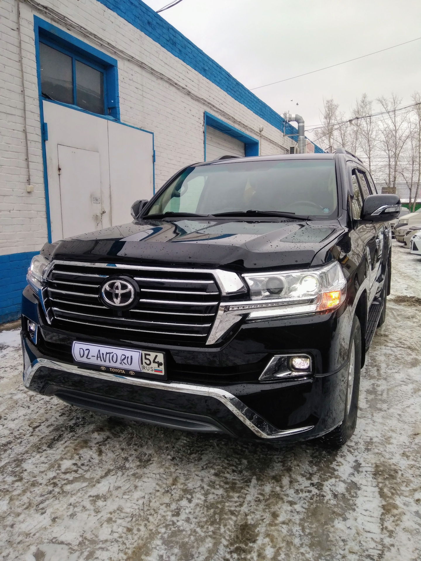 Купить Land Cruiser 200 2018 Года