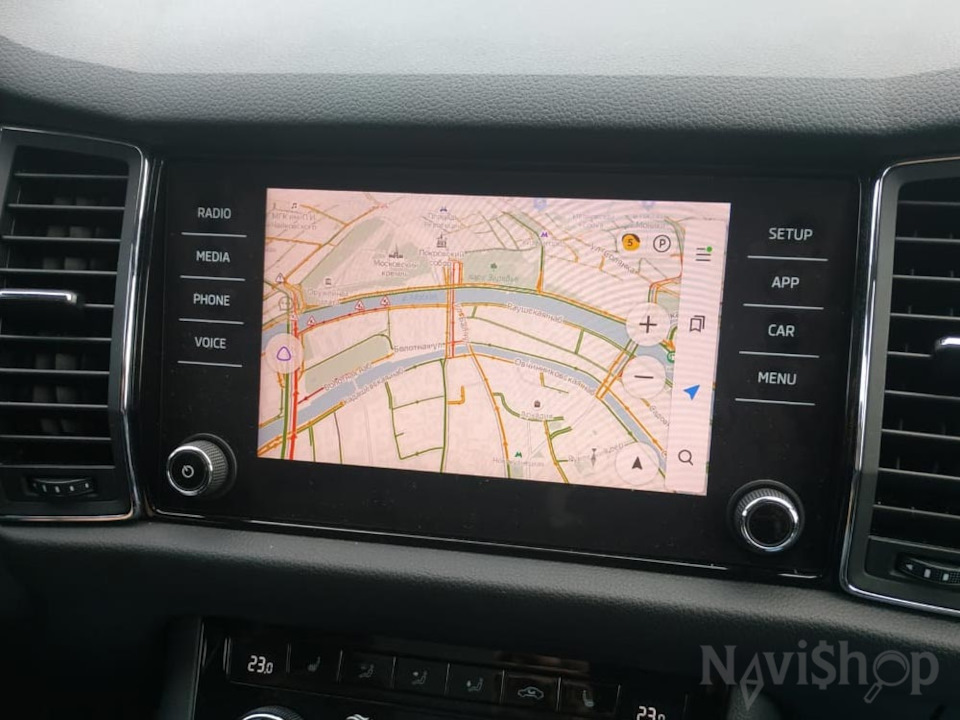 Навигация для Skoda Karoq с Яндекс Навигатором — NaviPilot на DRIVE2
