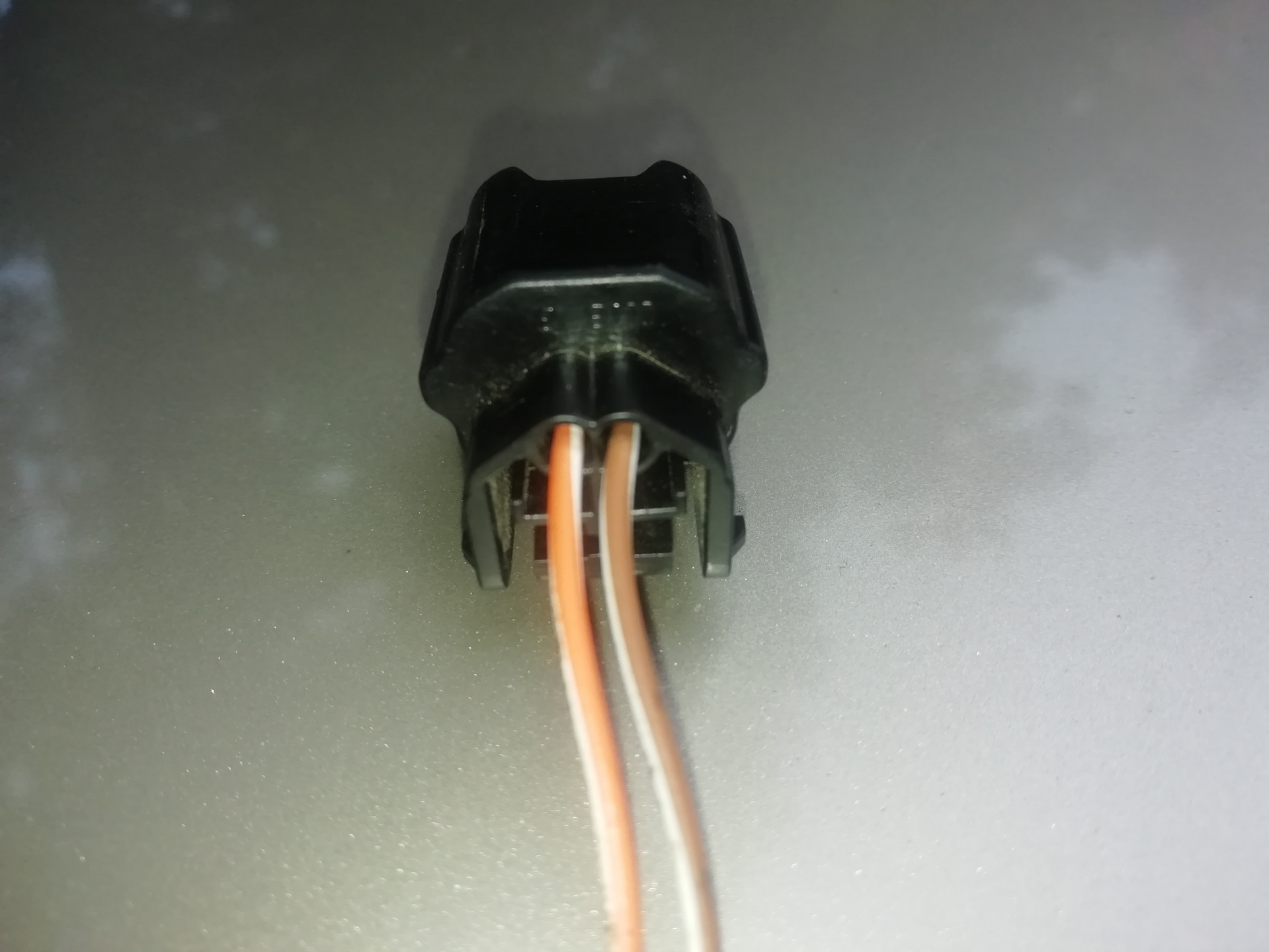 Разъём подсветки номера — Renault Megane II, 1,6 л, 2007 года ...