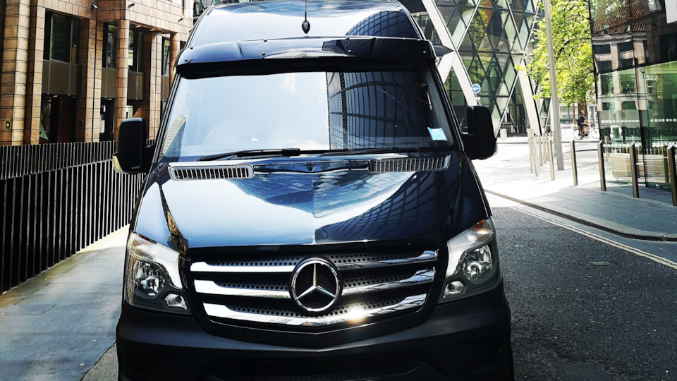 mercedes sprinter front