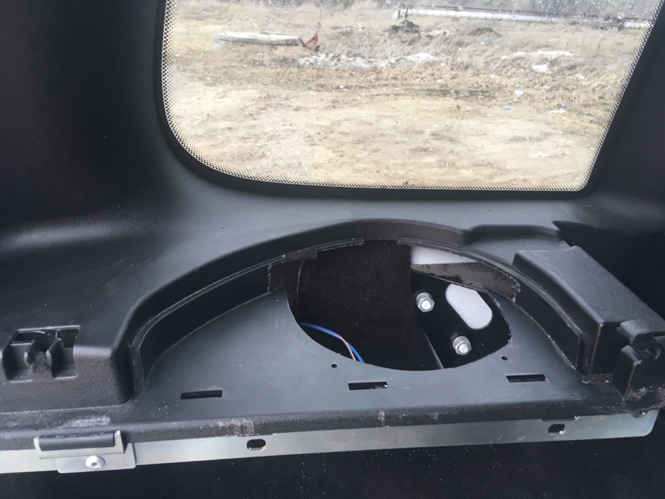 Колонки в заднюю полку шевроле нива - 83 фото