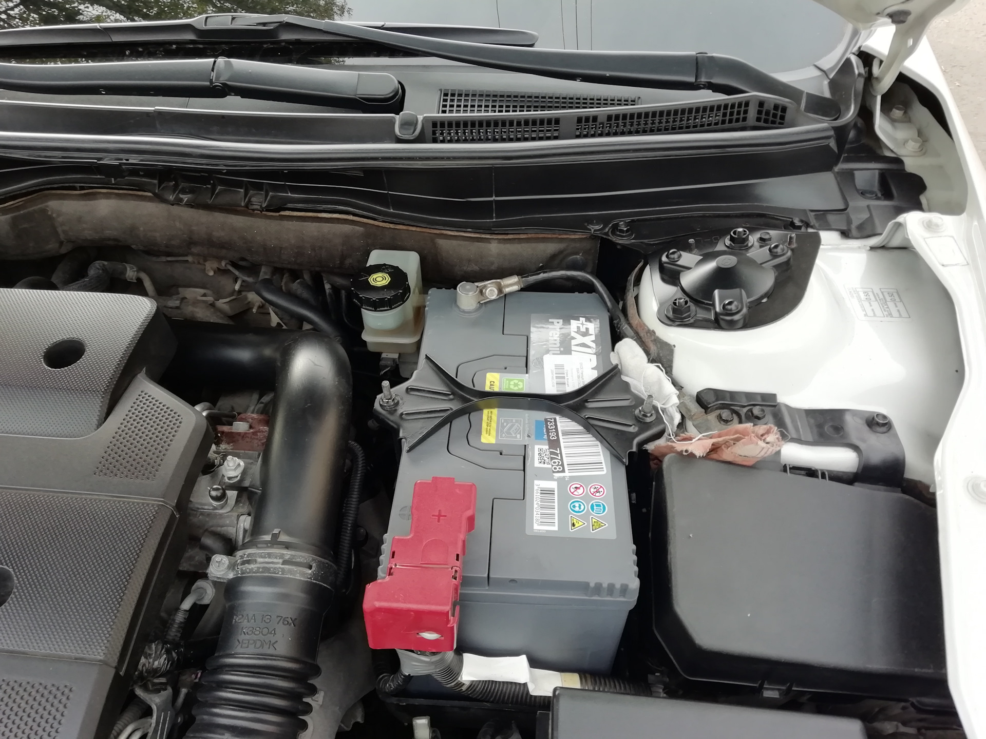 Замена аккумулятора Мазда 6 — Mazda 6 (2G) GH, 2,2 л, 2012 года ...