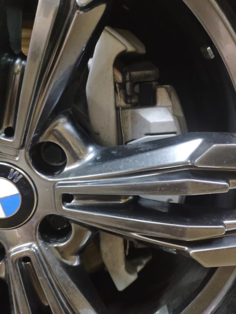 Вернул экологию, поменял тормоза — BMW 6 series (F13), 3 л, 2013 года, расходники