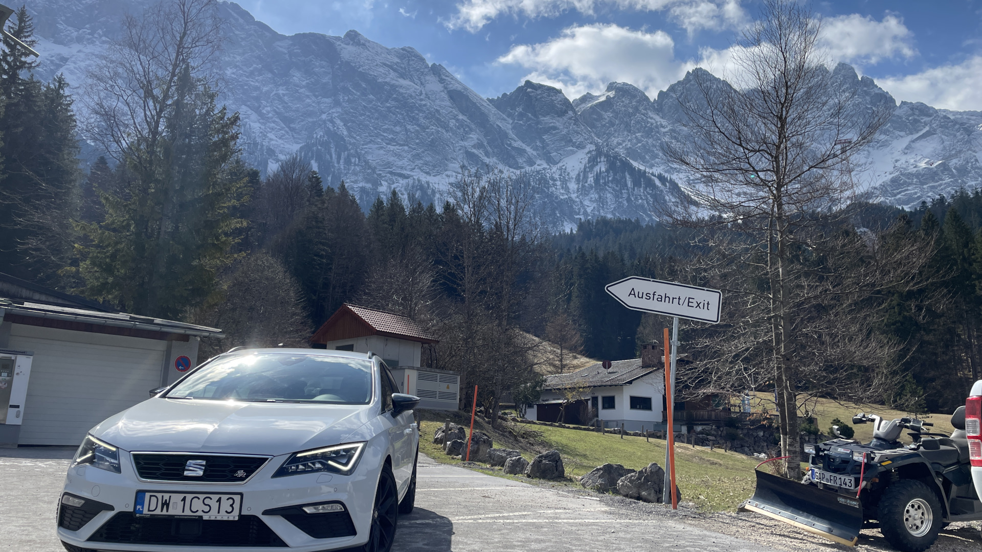 SEAT Leon FR (Mk3) 2.0 бензиновый 2019 | на DRIVE2