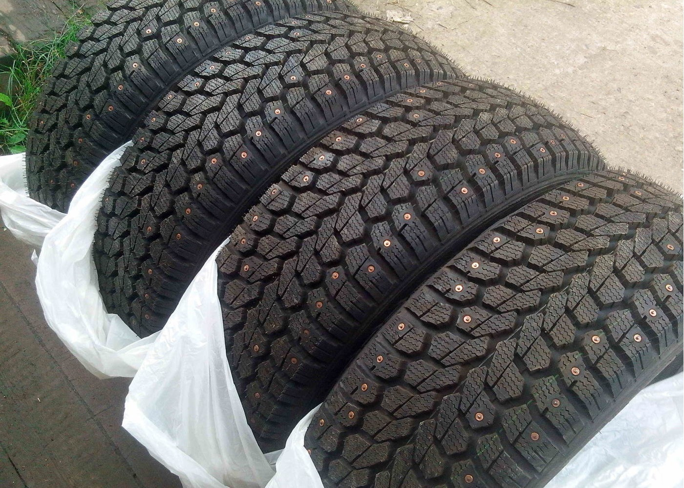 Amtel nordmaster. Амтел 205/55 r16 зима. Резина р16 Нордмастер зима. Шипованная резина Нордмастер 2005. Нордмастер ст 310.