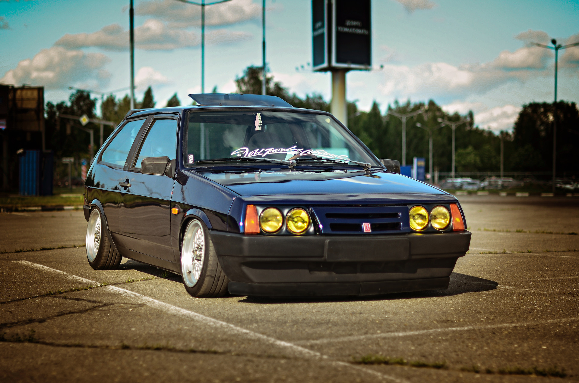 Lada 2109 stance