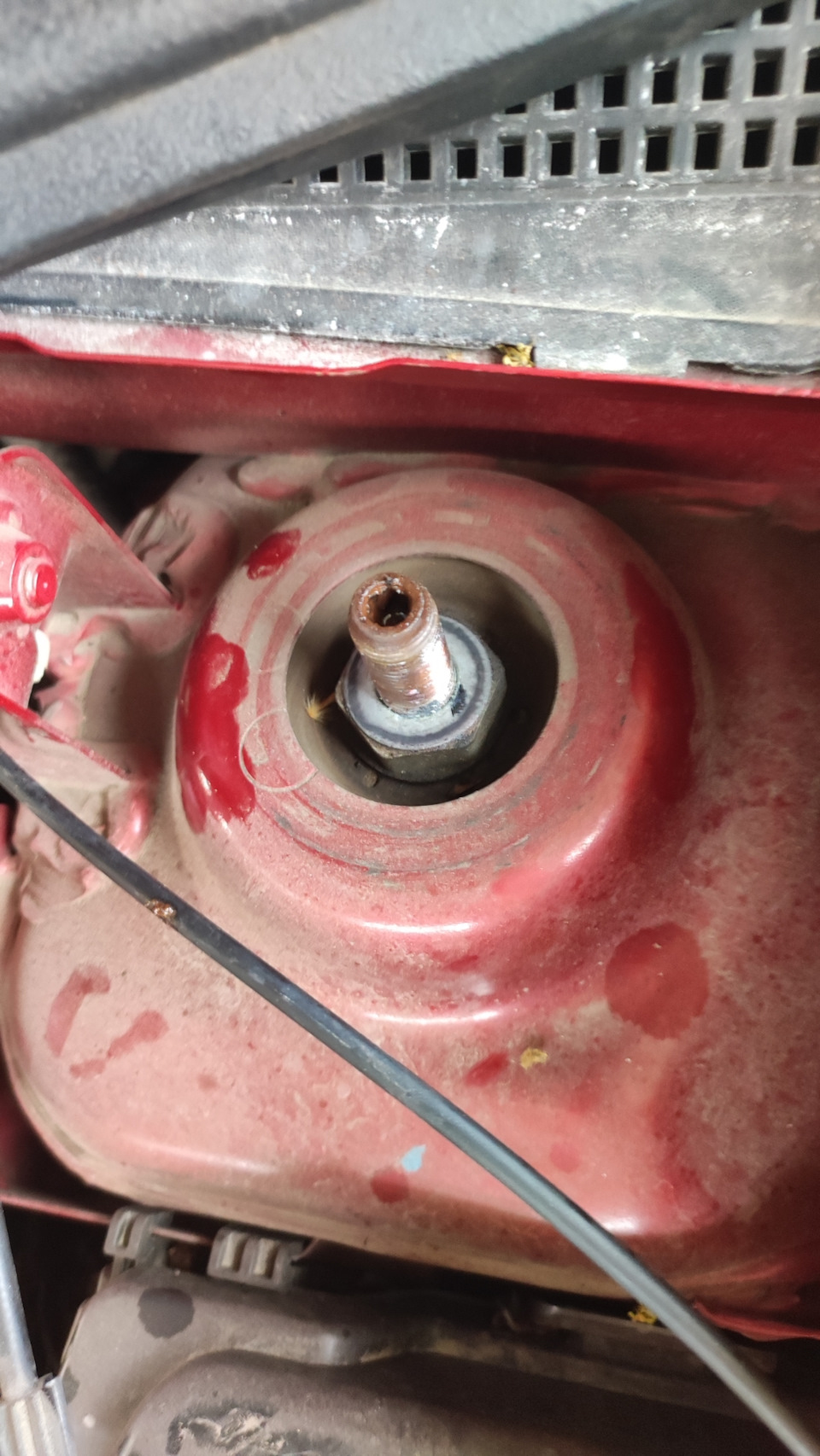 Найден стук, на провал с лежащего — Renault Sandero Stepway (2G), 1,6 л ...