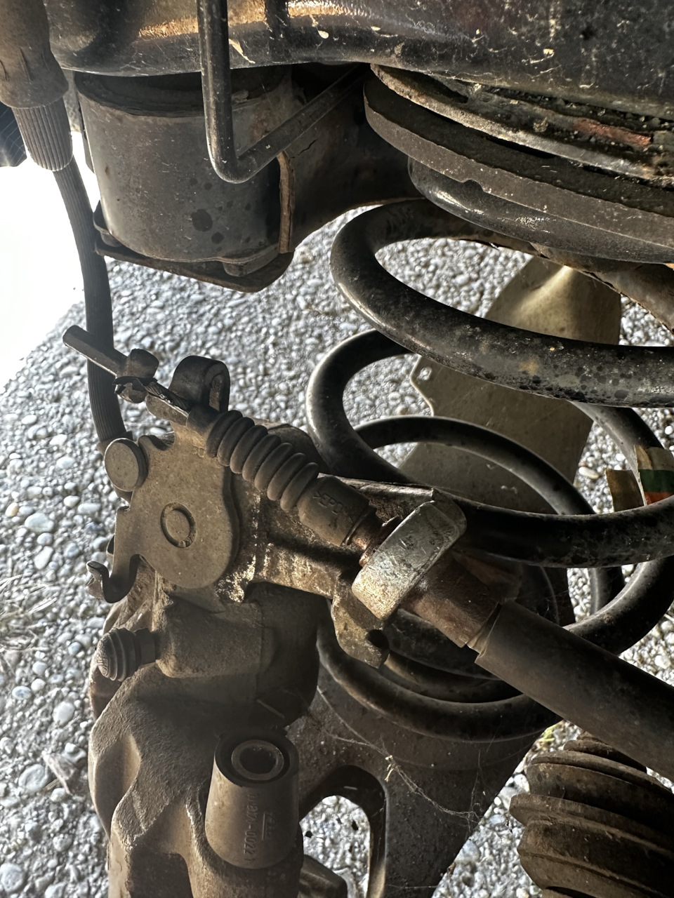 Как снять трос ручника? — Saab 9-3 (2G), 2 л, 2003 года | поломка | DRIVE2