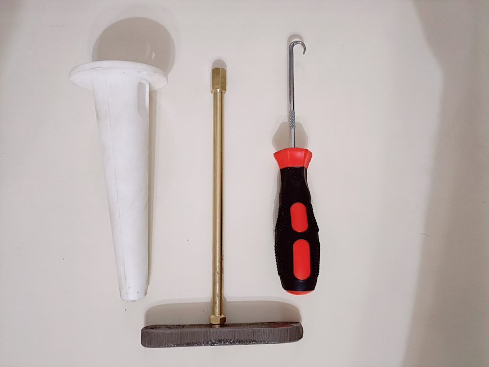 Набор инструмента для замены ниппеля без снятия колеса — Suzuki Grand ...