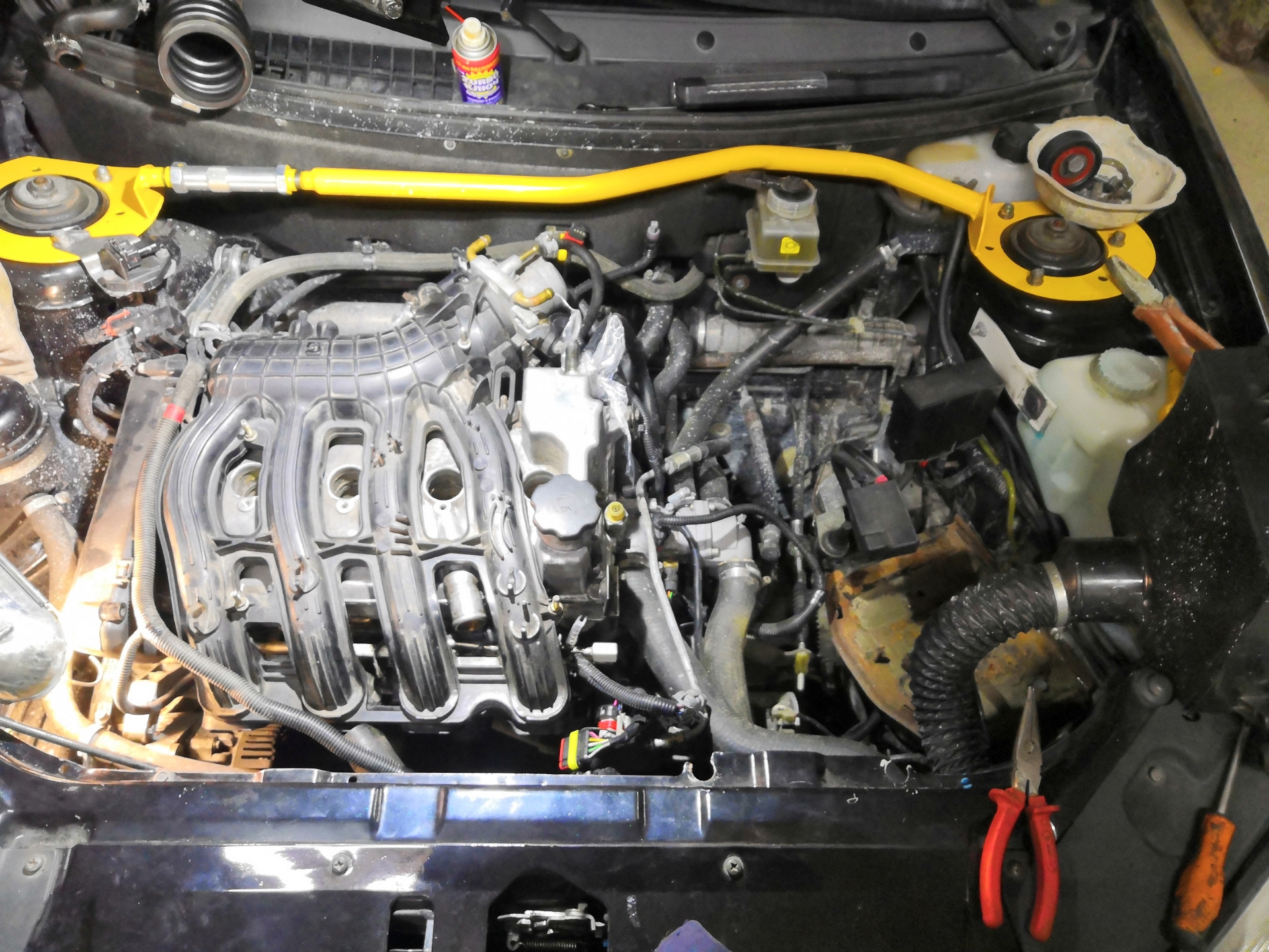 Боль. Снятие и чистка форсунок — Lada Приора хэтчбек, 1,6 л, 2009 года ...