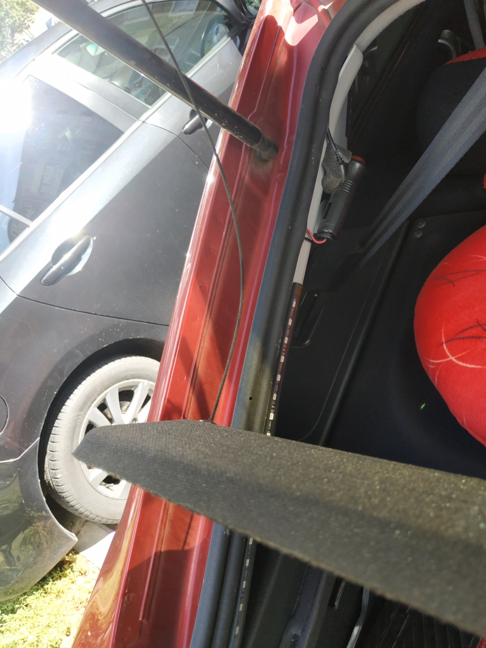 Да будет свет у задних пассажиров и в багажнике. — Lada Гранта Лифтбек ...