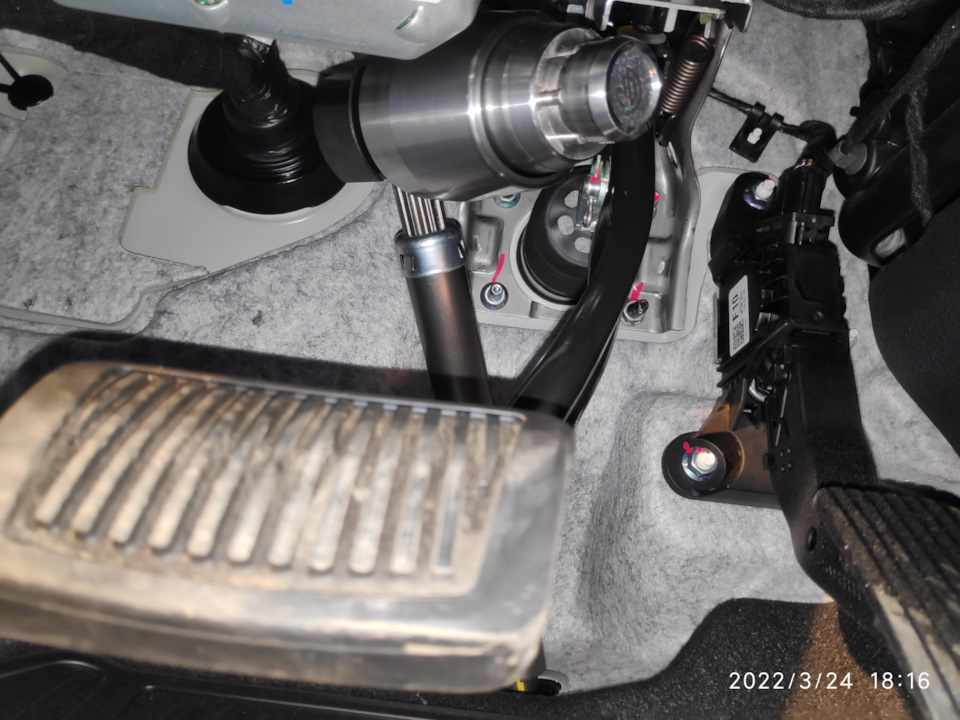 1. Установка блокиратора "Перехват — универсал". — KIA Seltos, 2 л ...