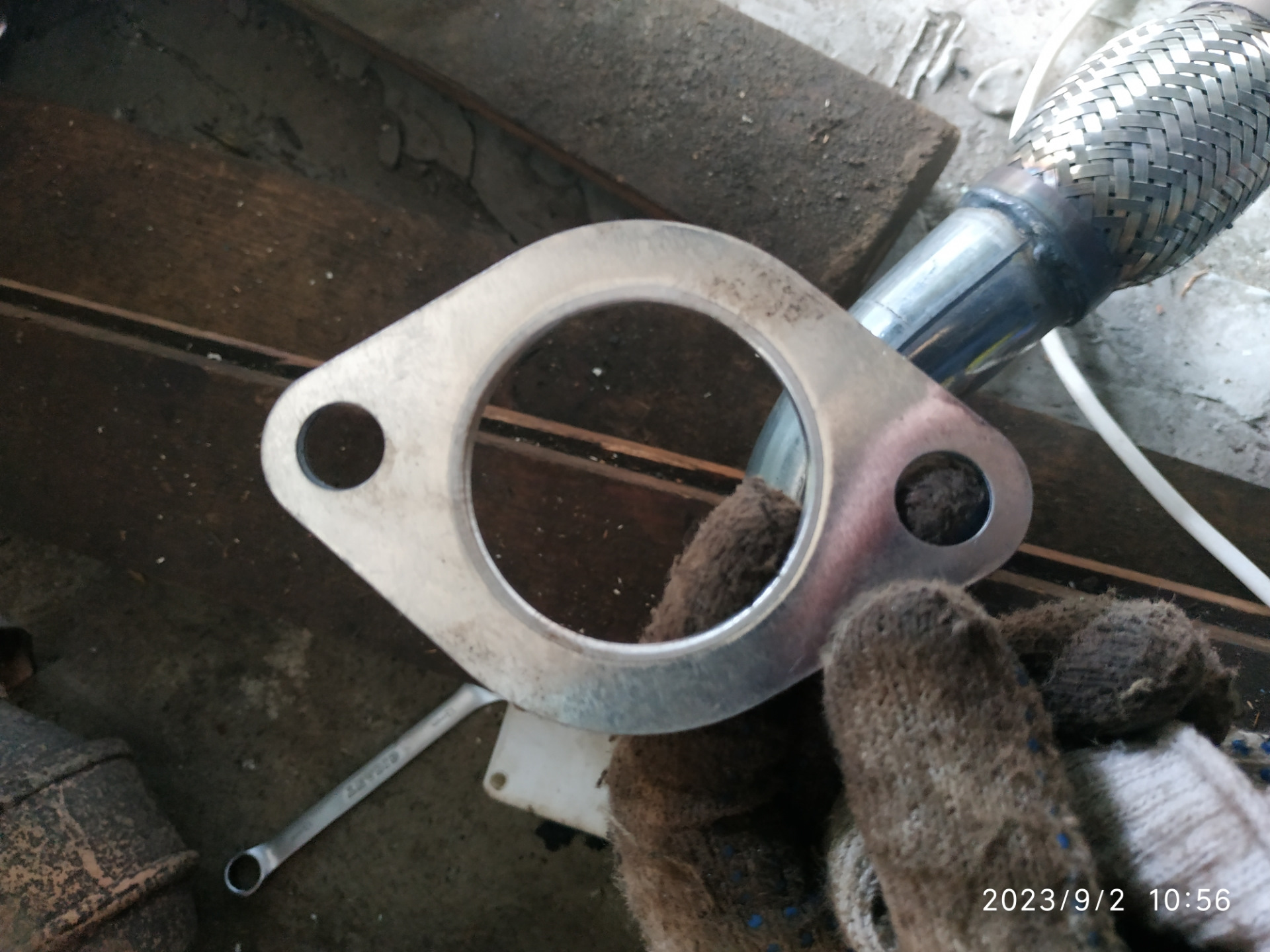 Замена приемной трубы — Lifan 620, 1,6 л, 2013 года | своими руками ...