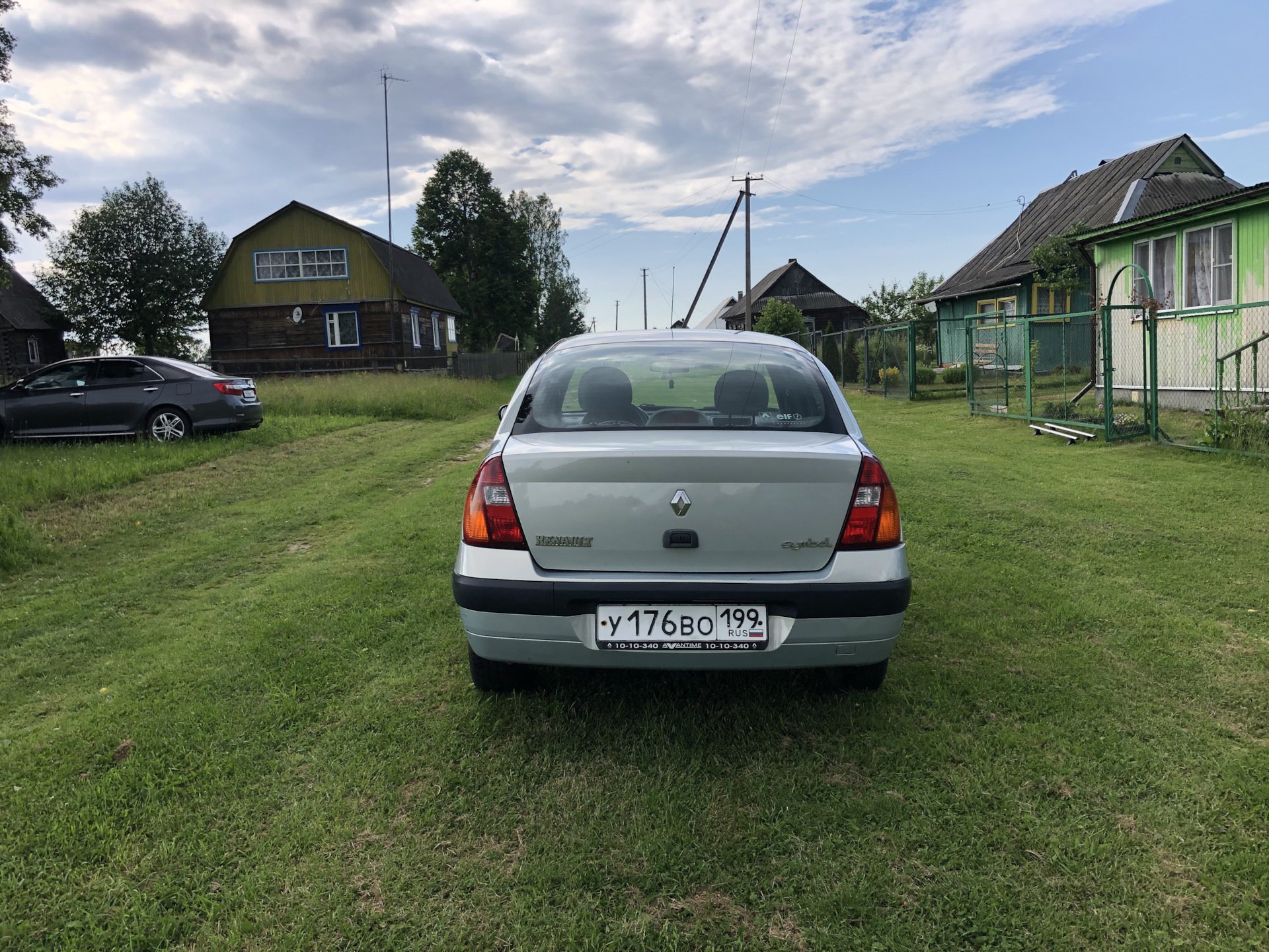 Купить Рено Симбол 2003 Год